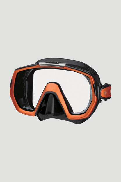 Freedom Elite Diving Mask with Black Silicone