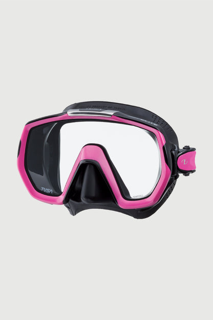 Freedom Elite Diving Mask with Black Silicone